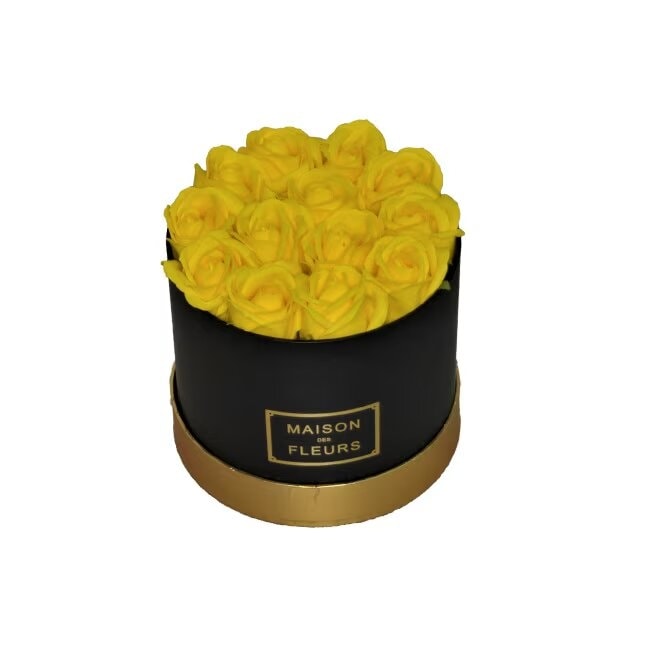 Buchet Trandafiri Sapun Parfumati in Cutie Rotunda Neagra Elegant