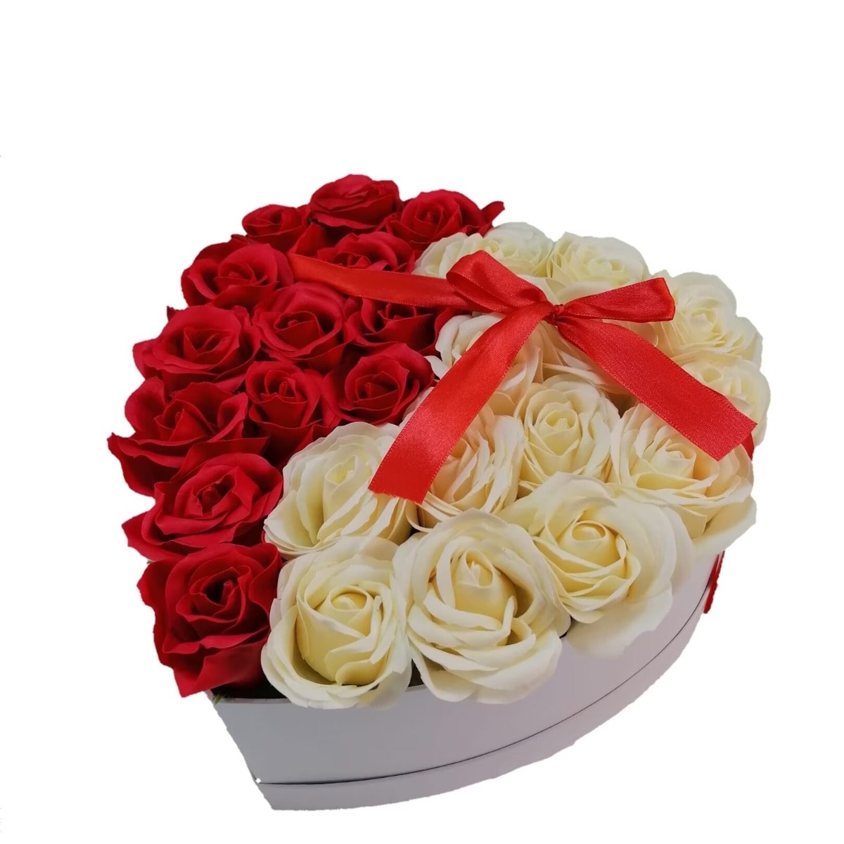 Aranjament Floral Inima cu 31 Trandafiri de Sapun Love
