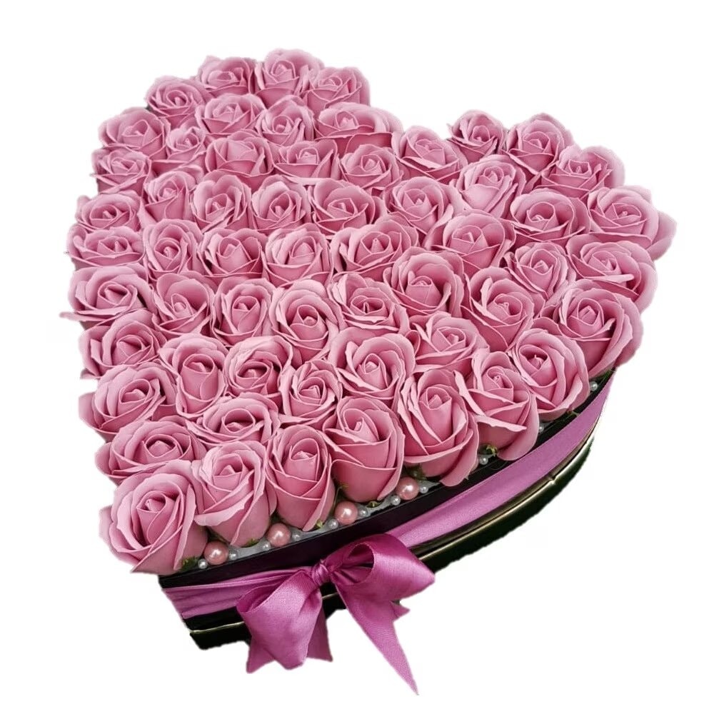 Aranjament Floral Inima cu 51 Trandafiri de Sapun Parfumati Roz