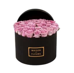 Buchet de trandafiri parfumati de sapun roz, 21 bucati, in cutie rotunda