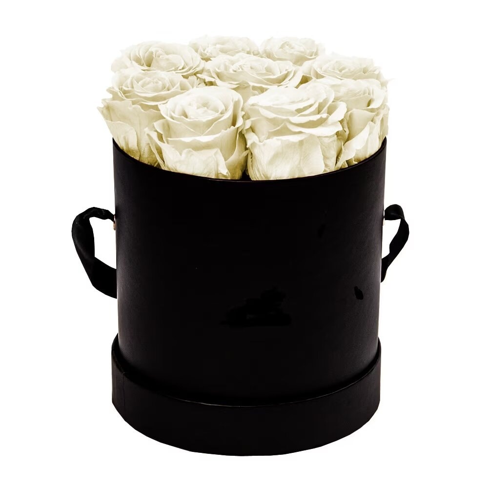 Buchet floral cu 9 trandafiri parfumati din sapun in cutie eleganta neagra