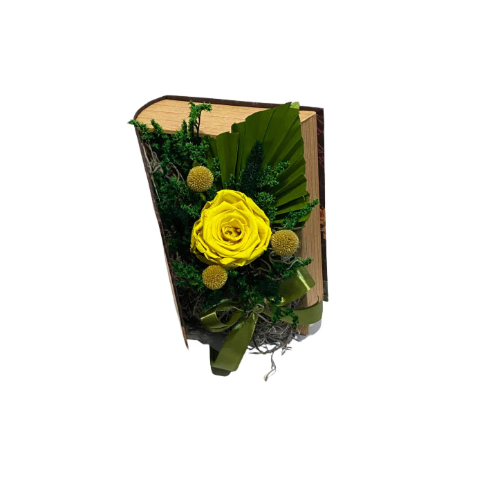 Aranjament floral cu trandafir criogenat si flori stabilizate, galben in carte