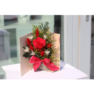 Aranjament floral cu trandafir criogenat si flori stabilizate, in carte-1