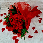 Buchet din trandafiri rosii cu (Floare pentru inel de casatorie la alegere)