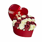 Aranjament Floral Love, Cutie Inima, 21 Trandafiri si Accesorii Decorative