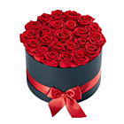Aranjament floral cu 25 trandafiri rosii in cutie rotunda